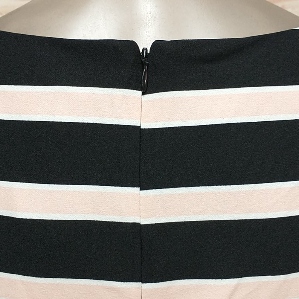 Roz & Ali Stripped A Line Back tie Dress Size 14P - Picture 6 of 11